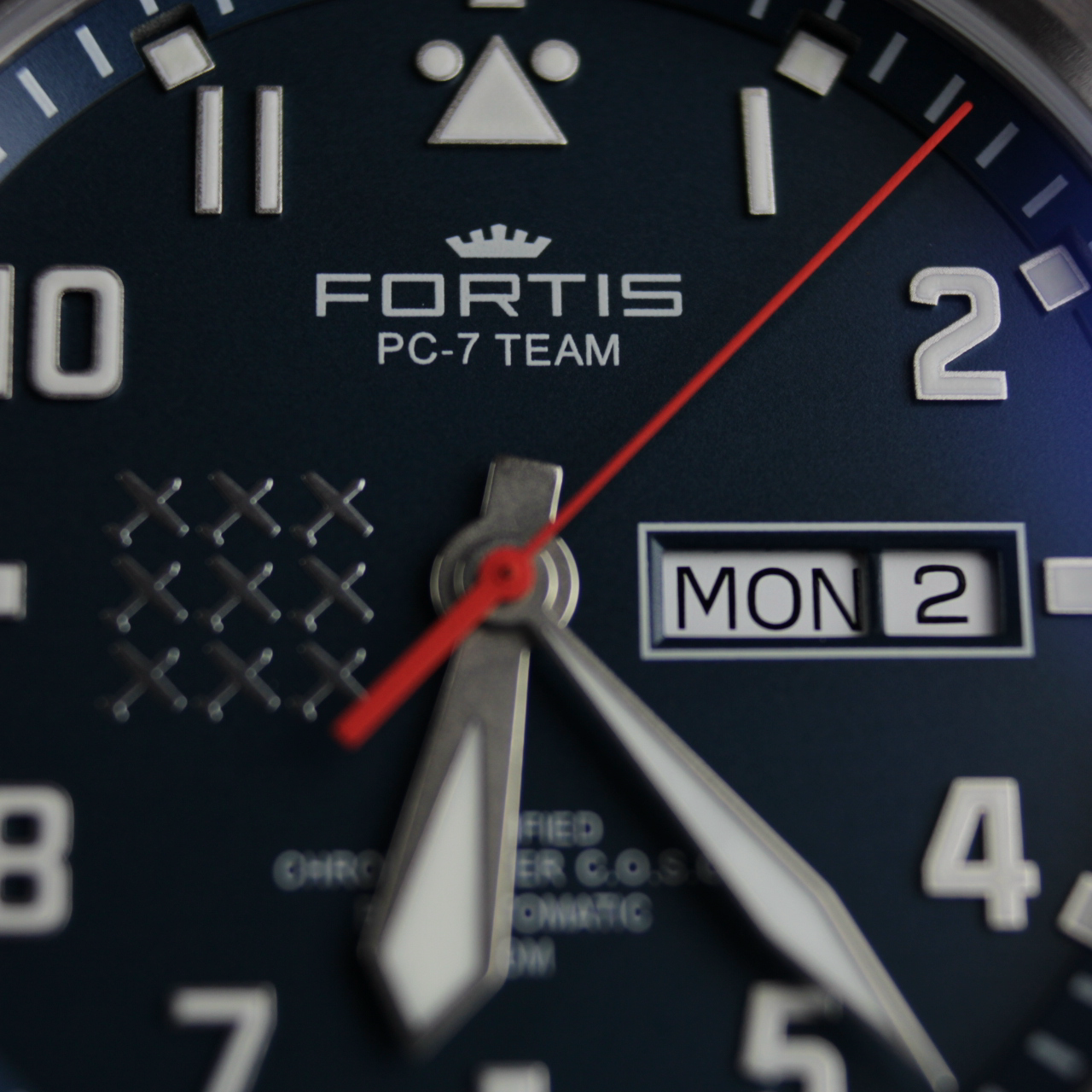 FORTIS AEROMASTER PC7 EDITION DAY-DATE, 655.10.55