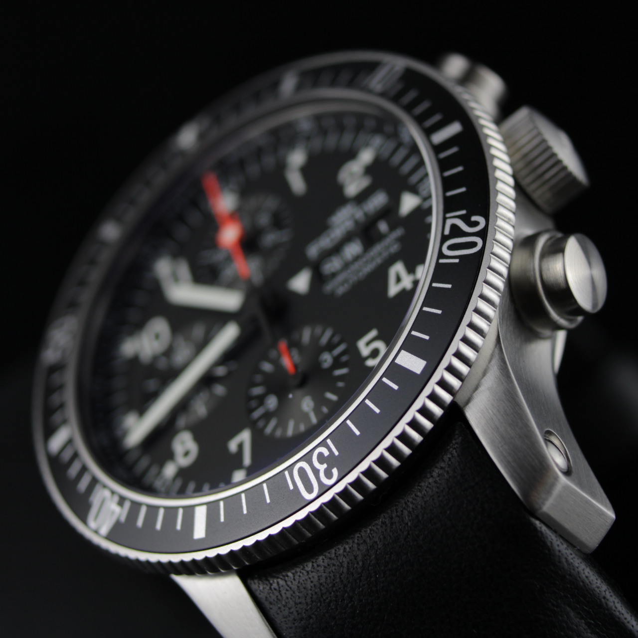 Fortis OFFICIAL COSMONAUTS CHRONOGRAPH, 638.10.11 mit  Lederband